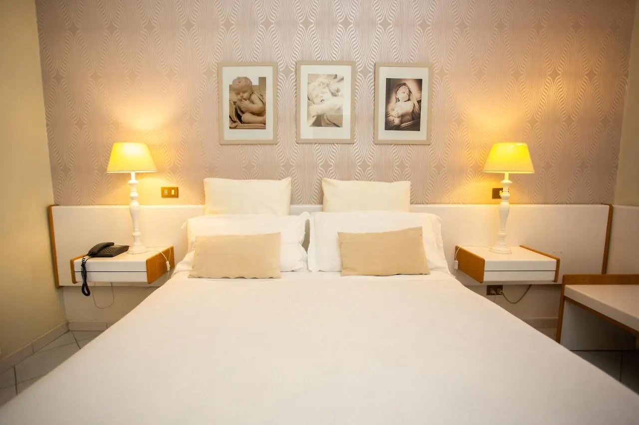 Hotel Posta Palermo 3*,