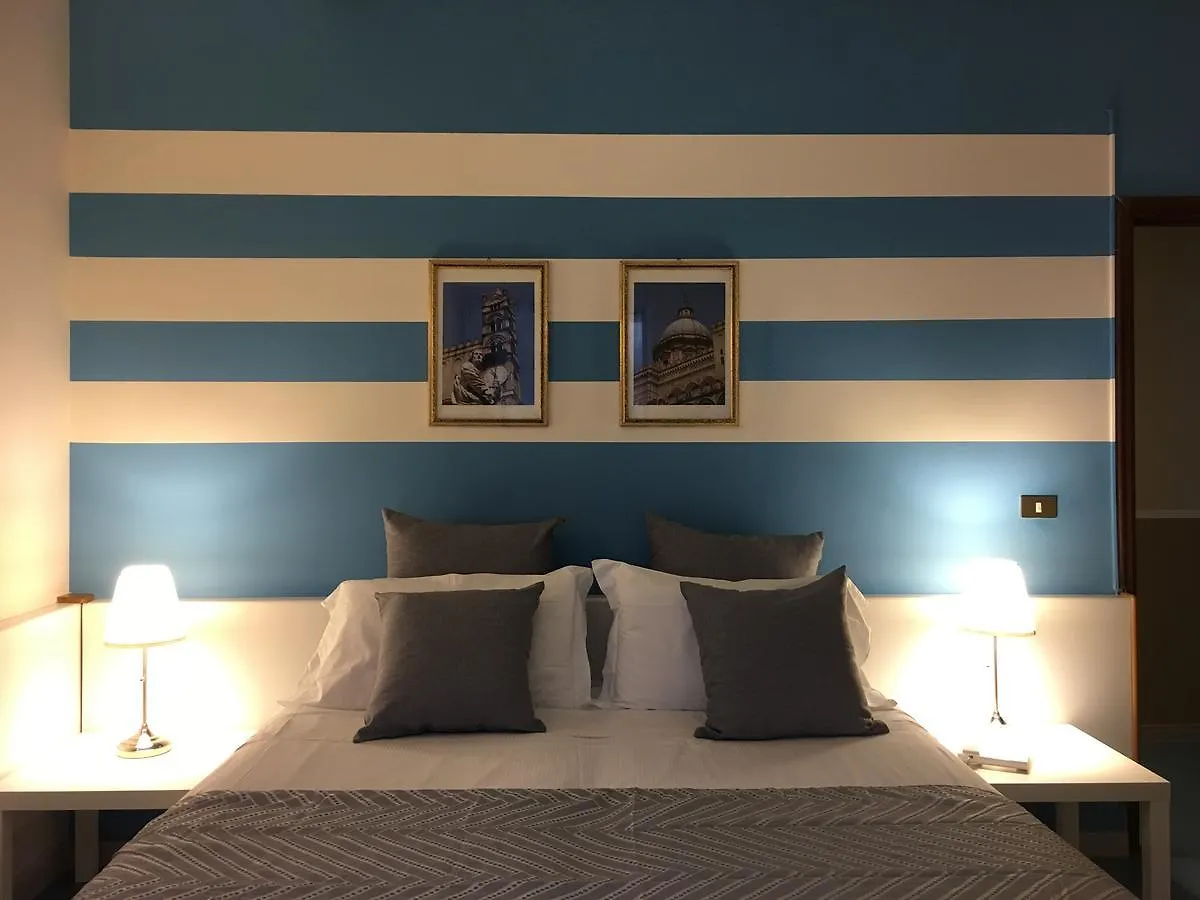 Hotel Posta Palermo 3*,  Italy