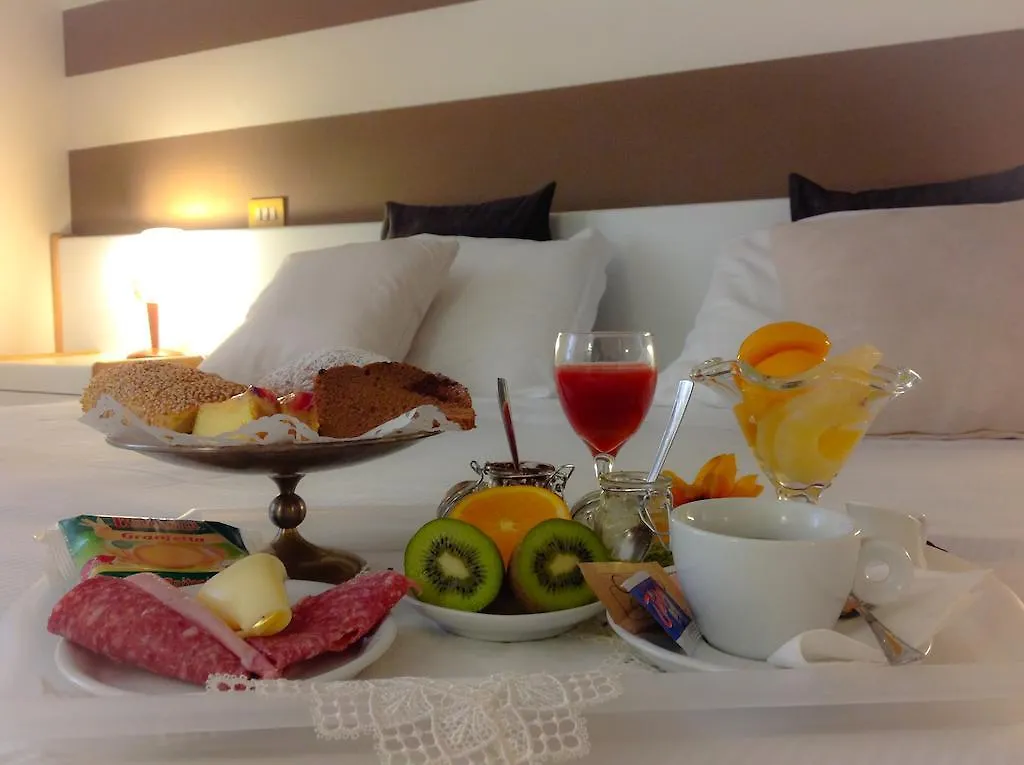 Hotel Posta Palermo 3*,  Italien